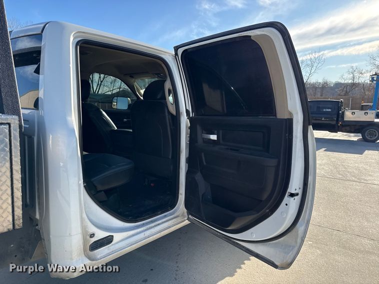 image for item DZ4403 2019 RAM 5500 Crew Cab flatbed truck