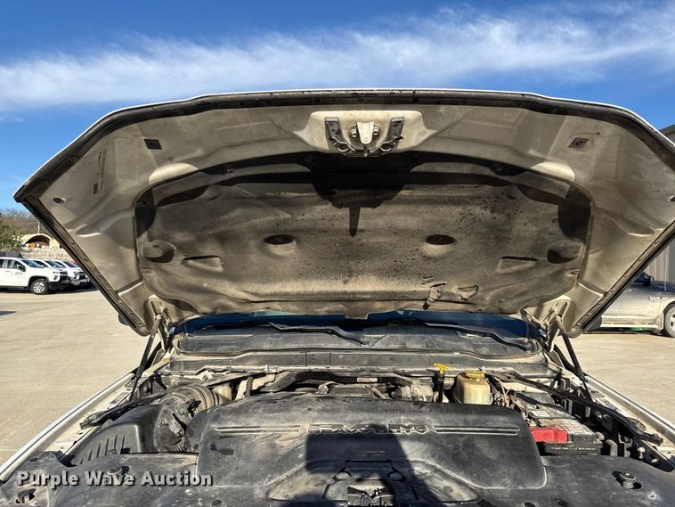 image for item DZ4403 2019 RAM 5500 Crew Cab flatbed truck