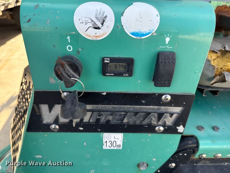 image for item DZ4404 2016 Whiteman HHXDF5 power screed