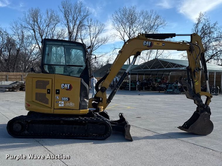 image for item DZ4405 2023 Caterpillar 305 CR mini excavator