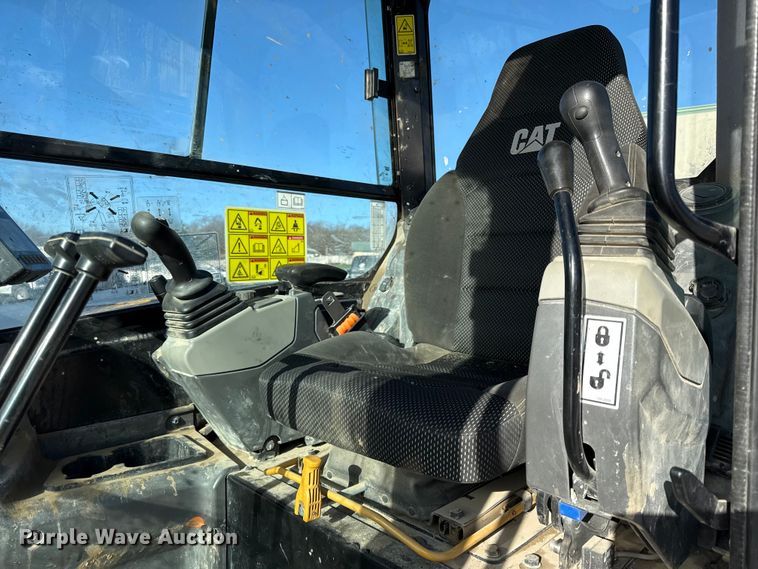 image for item DZ4405 2023 Caterpillar 305 CR mini excavator