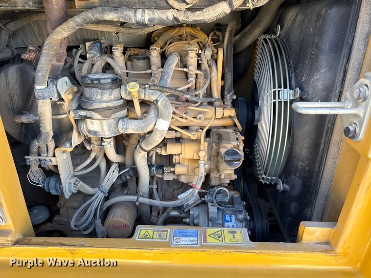 image for item DZ4405 2023 Caterpillar 305 CR mini excavator