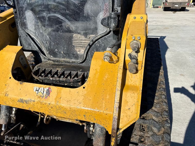 image for item DZ4407 2023 Caterpillar 259D3 tracked skid steer loader