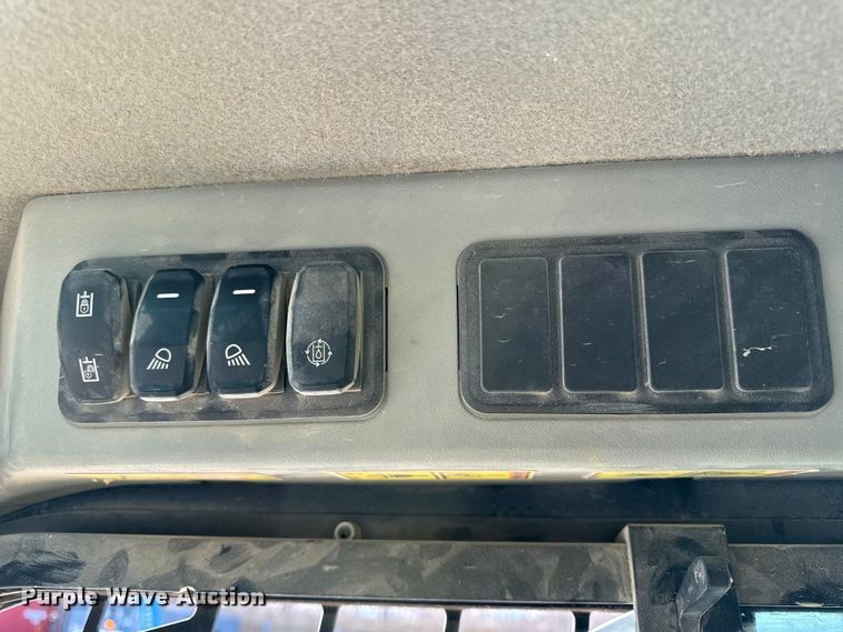 image for item DZ4407 2023 Caterpillar 259D3 tracked skid steer loader