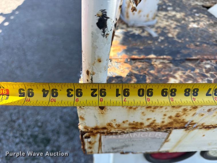 image for item DZ4425 2004 International 4300 digger derrick truck