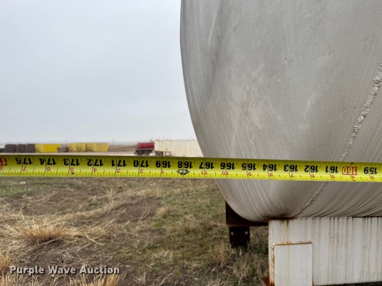 image for item DZ5160 Tank bed