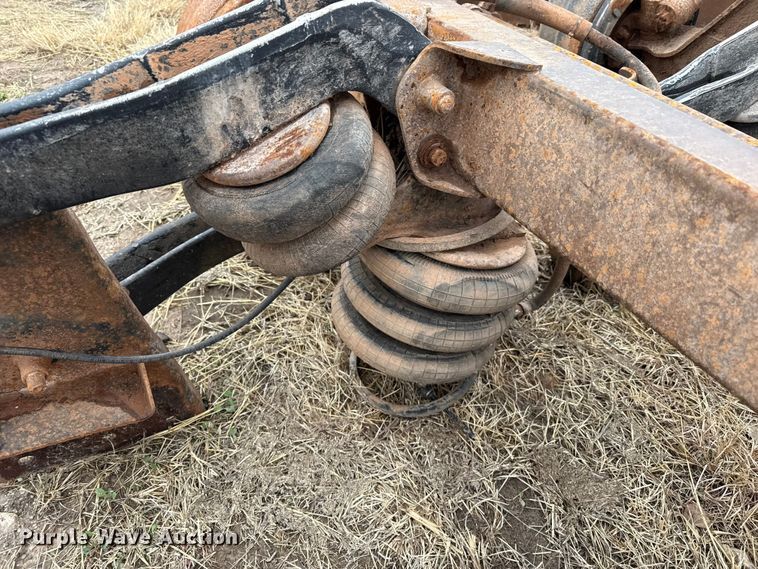 image for item DZ5162 (4) steerable tag axles