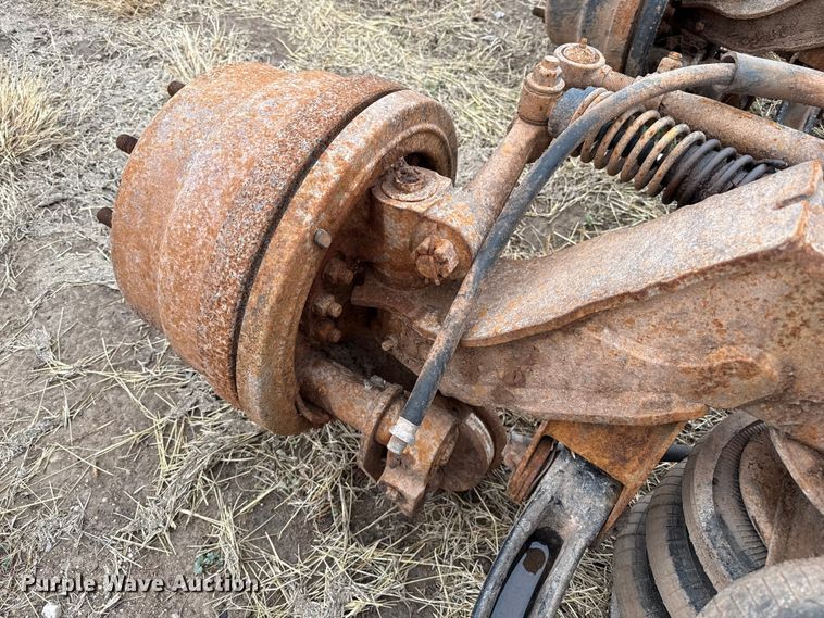 image for item DZ5162 (4) steerable tag axles