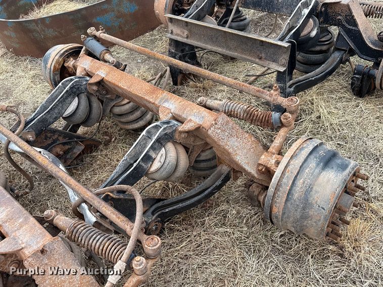 image for item DZ5162 (4) steerable tag axles