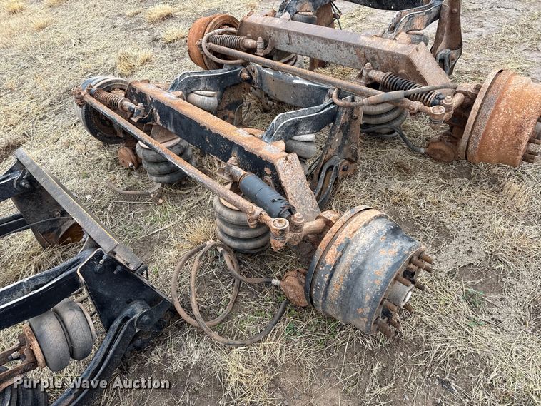 image for item DZ5162 (4) steerable tag axles