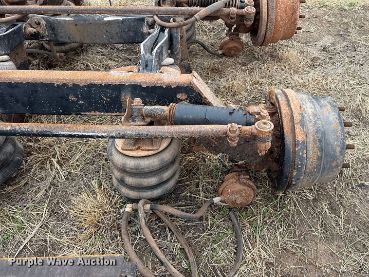 image for item DZ5162 (4) steerable tag axles