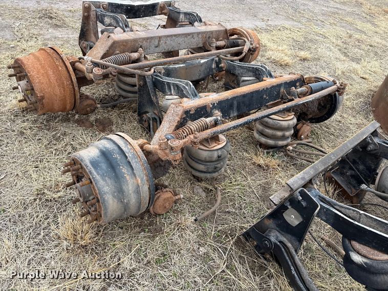 image for item DZ5162 (4) steerable tag axles