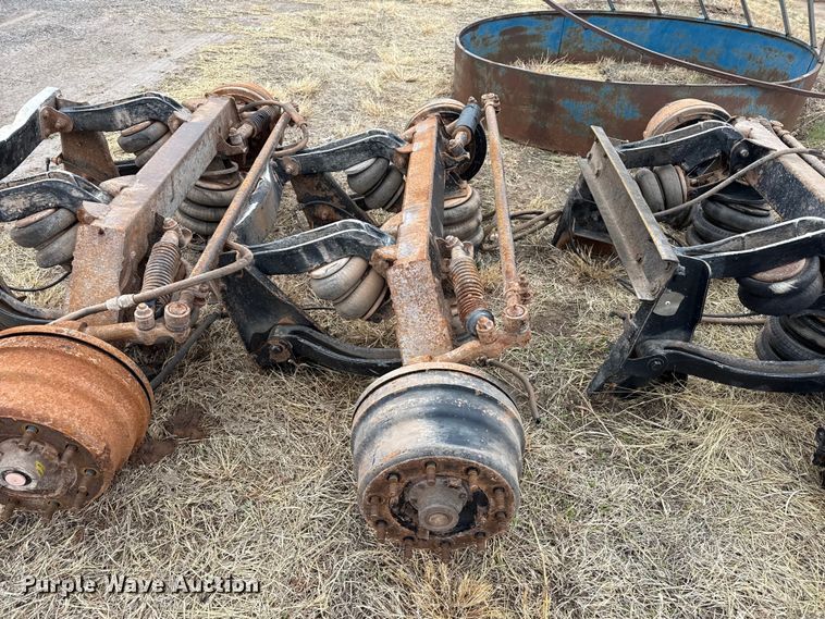 image for item DZ5162 (4) steerable tag axles