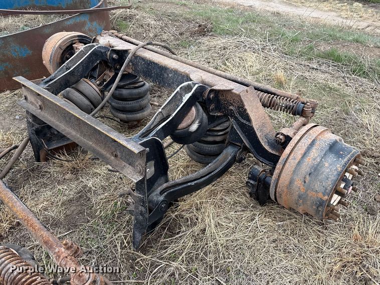 image for item DZ5162 (4) steerable tag axles