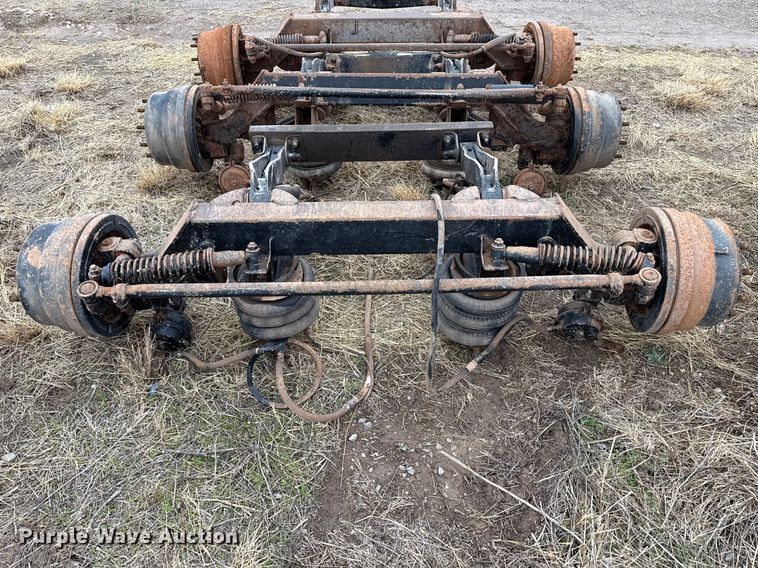 image for item DZ5162 (4) steerable tag axles