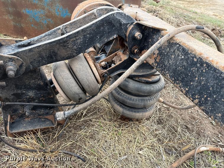 image for item DZ5162 (4) steerable tag axles