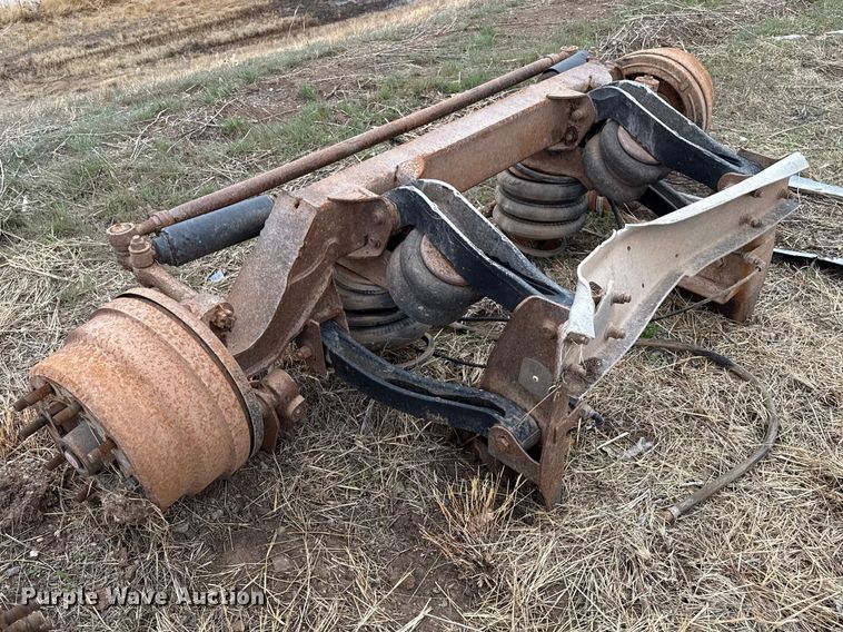 image for item DZ5162 (4) steerable tag axles