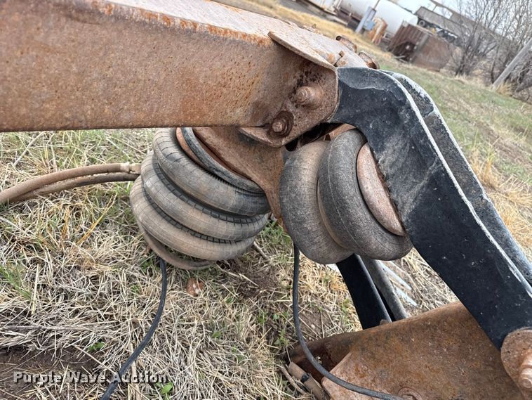 image for item DZ5162 (4) steerable tag axles