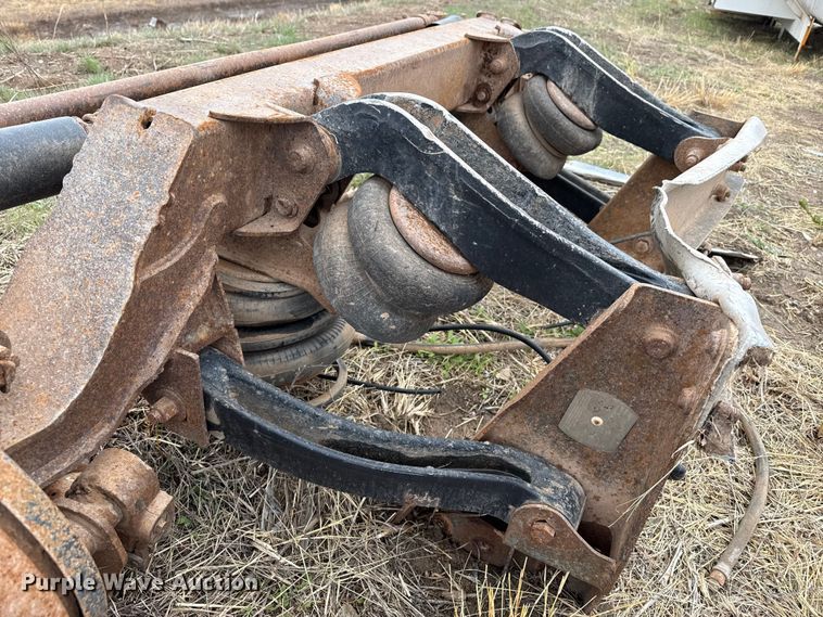 image for item DZ5162 (4) steerable tag axles