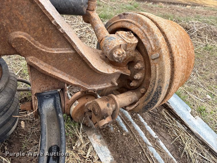 image for item DZ5162 (4) steerable tag axles