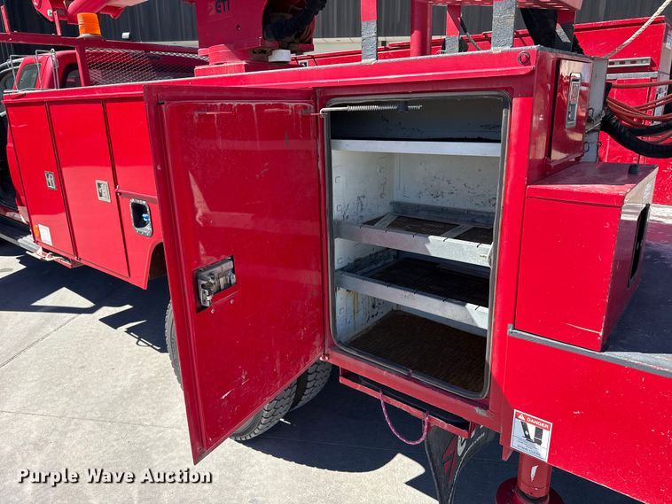 image for item DZ5187 2015 Ford F550 Ext. cab bucket truck