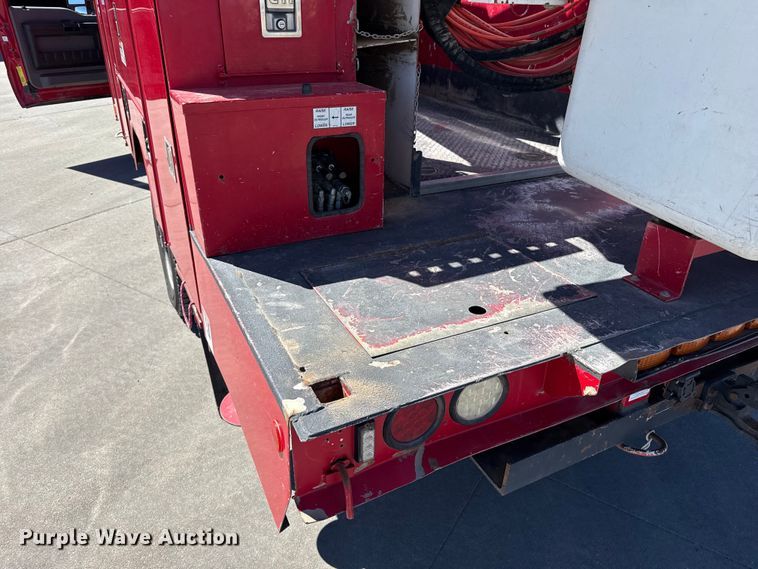 image for item DZ5187 2015 Ford F550 Ext. cab bucket truck