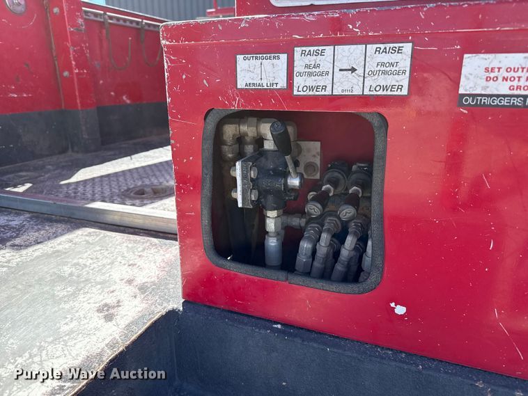 image for item DZ5187 2015 Ford F550 Ext. cab bucket truck