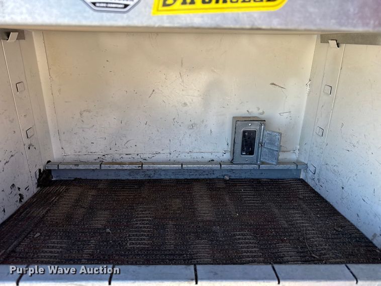 image for item DZ5187 2015 Ford F550 Ext. cab bucket truck