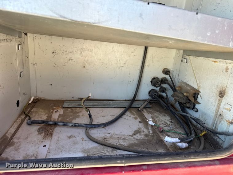 image for item DZ5187 2015 Ford F550 Ext. cab bucket truck