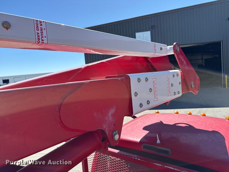 image for item DZ5187 2015 Ford F550 Ext. cab bucket truck