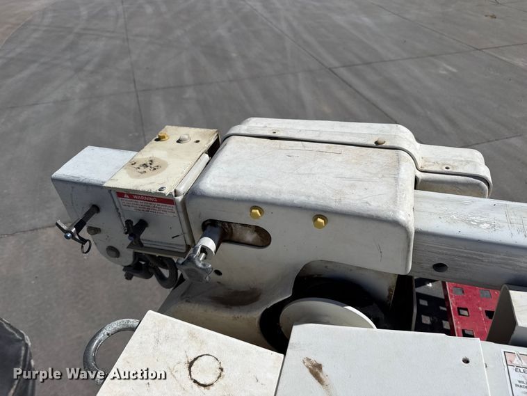 image for item DZ5187 2015 Ford F550 Ext. cab bucket truck