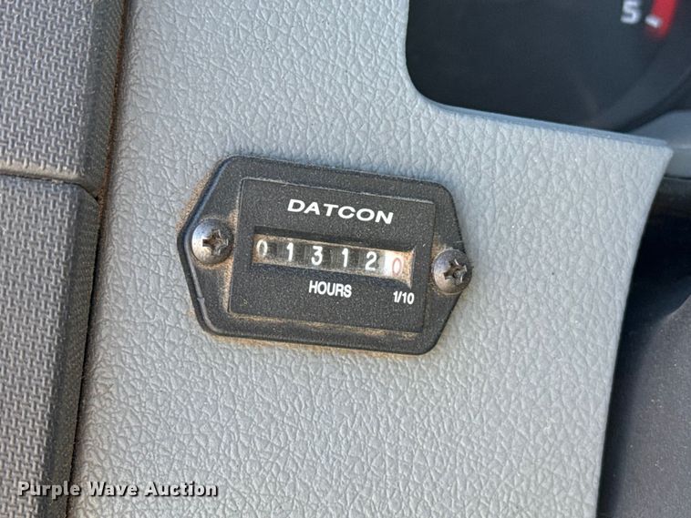 image for item DZ5187 2015 Ford F550 Ext. cab bucket truck