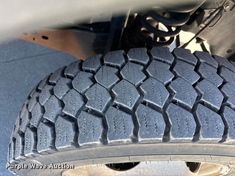 image for item DZ5187 2015 Ford F550 Ext. cab bucket truck