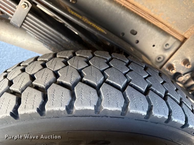 image for item DZ5187 2015 Ford F550 Ext. cab bucket truck