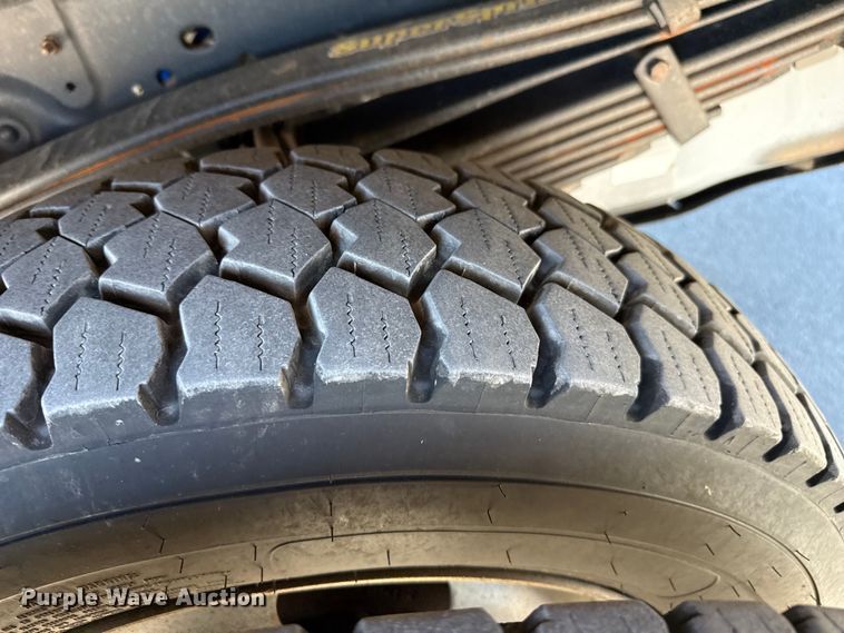 image for item DZ5187 2015 Ford F550 Ext. cab bucket truck