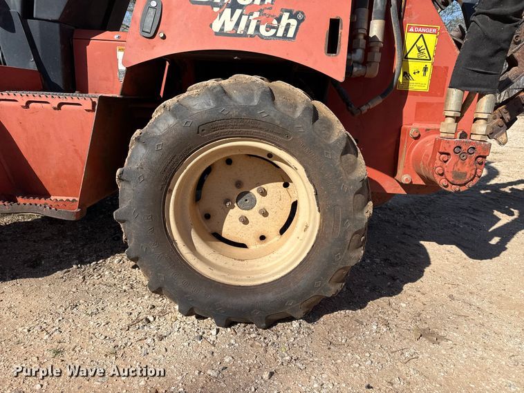 image for item DZ5241 Ditch Witch RT45 trencher