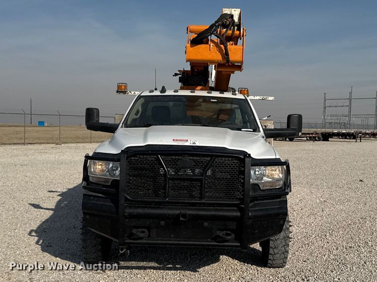 image for item DZ5245 2019 RAM 5500HD bucket truck