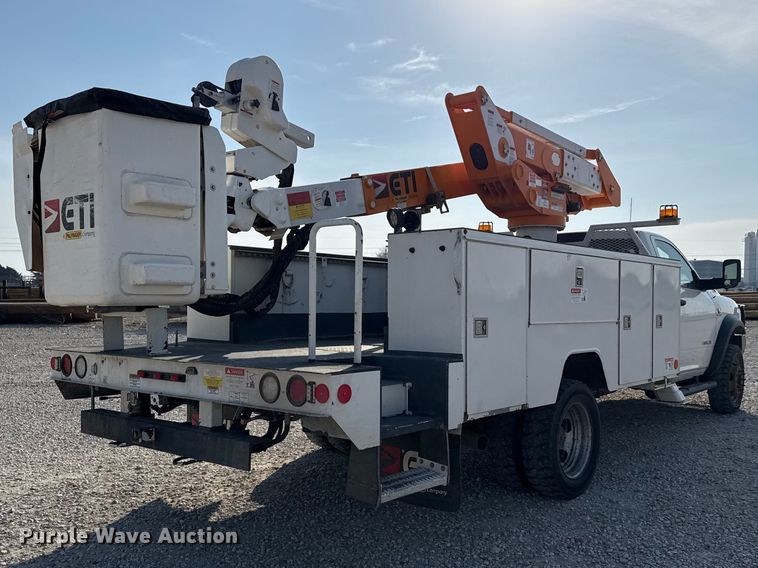 image for item DZ5245 2019 RAM 5500HD bucket truck
