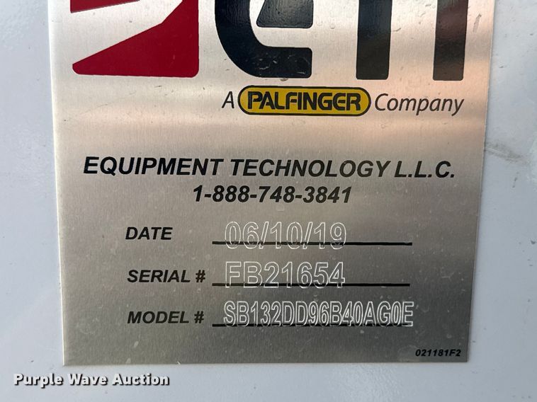 image for item DZ5245 2019 RAM 5500HD bucket truck