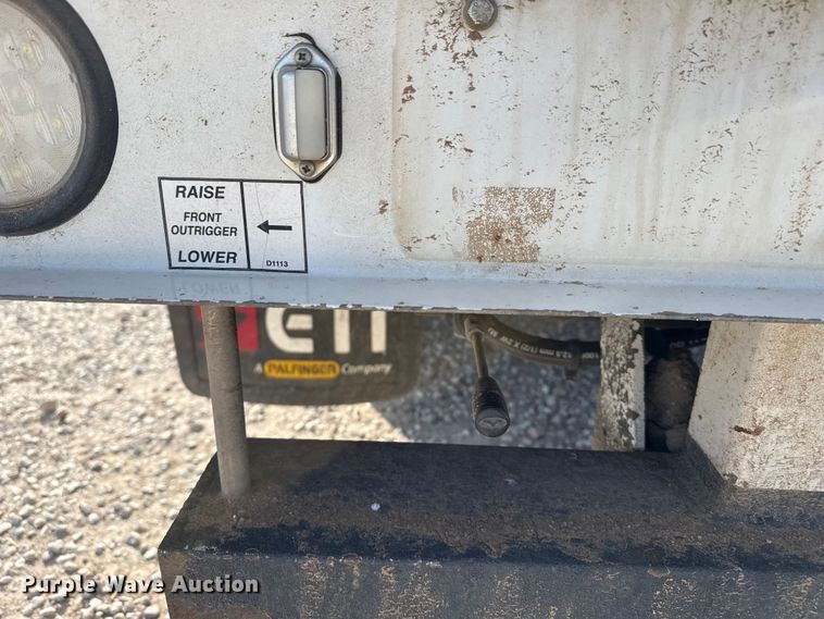 image for item DZ5245 2019 RAM 5500HD bucket truck