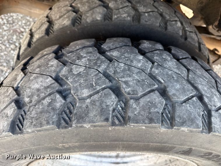 image for item DZ5245 2019 RAM 5500HD bucket truck