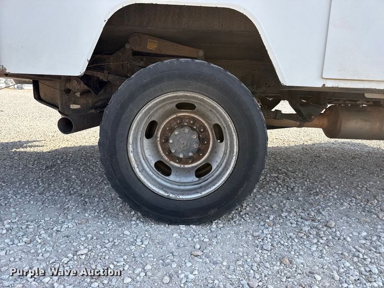 image for item DZ5245 2019 RAM 5500HD bucket truck