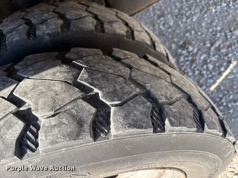 image for item DZ5245 2019 RAM 5500HD bucket truck