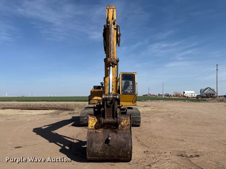 image for item DZ5260 1990 Caterpillar E240 excavator