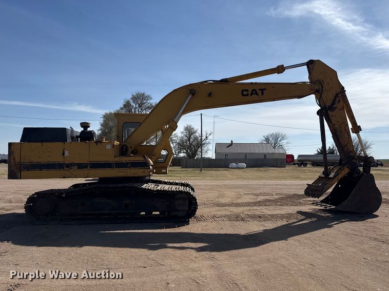 image for item DZ5260 1990 Caterpillar E240 excavator
