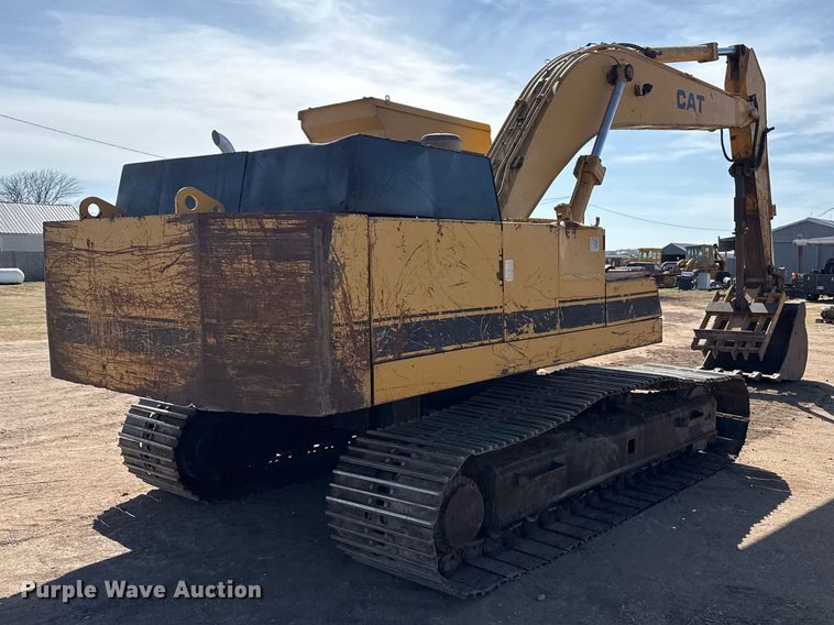 image for item DZ5260 1990 Caterpillar E240 excavator