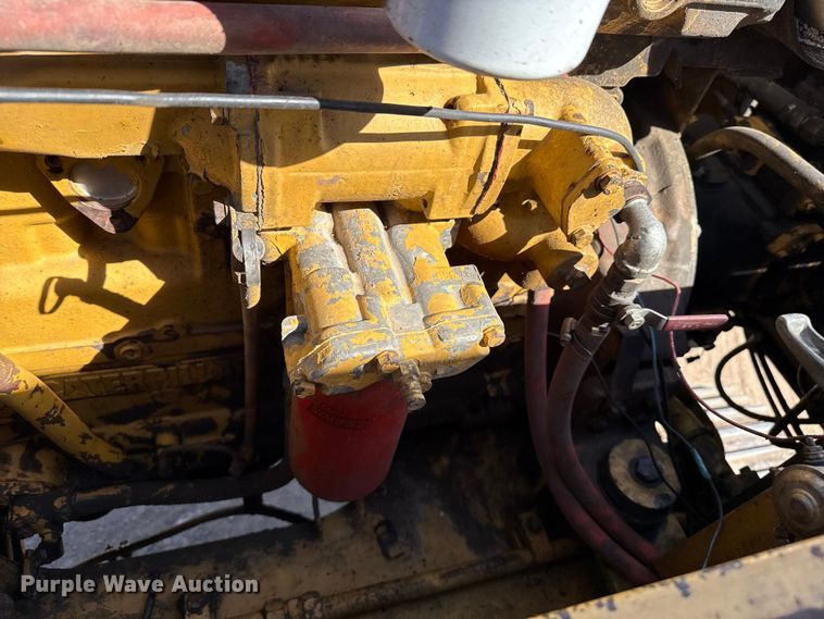 image for item DZ5260 1990 Caterpillar E240 excavator