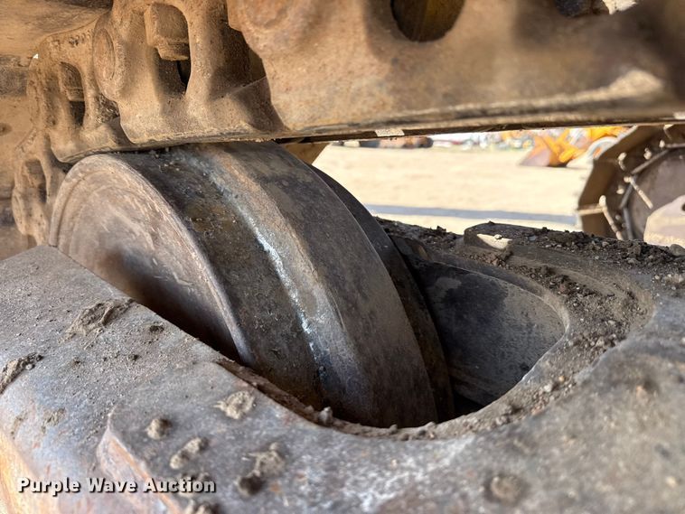 image for item DZ5260 1990 Caterpillar E240 excavator