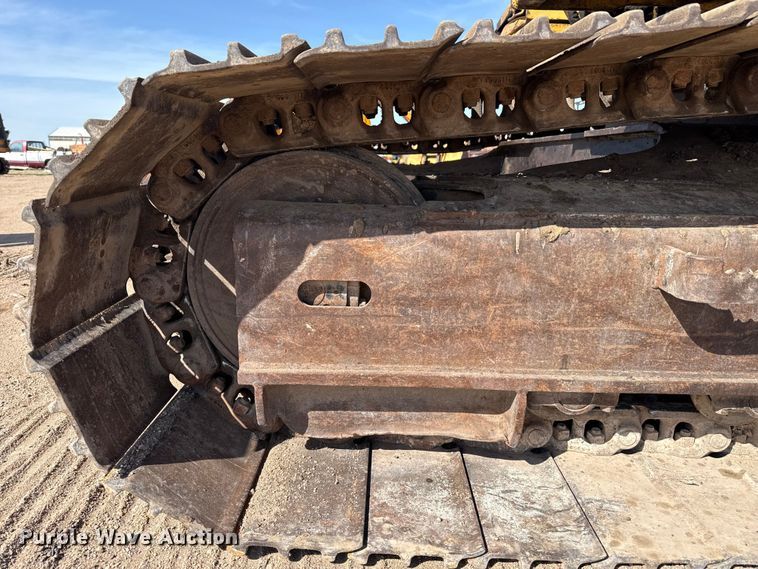 image for item DZ5260 1990 Caterpillar E240 excavator