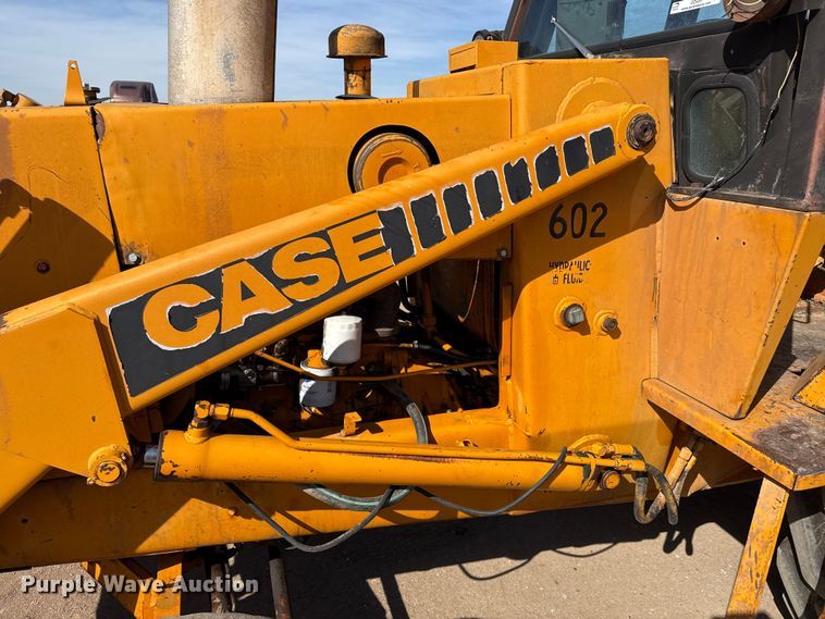 image for item DZ5261 Case backhoe
